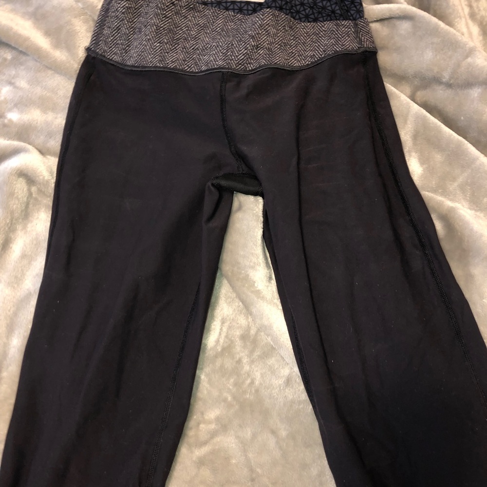 Lululemon yoga pants